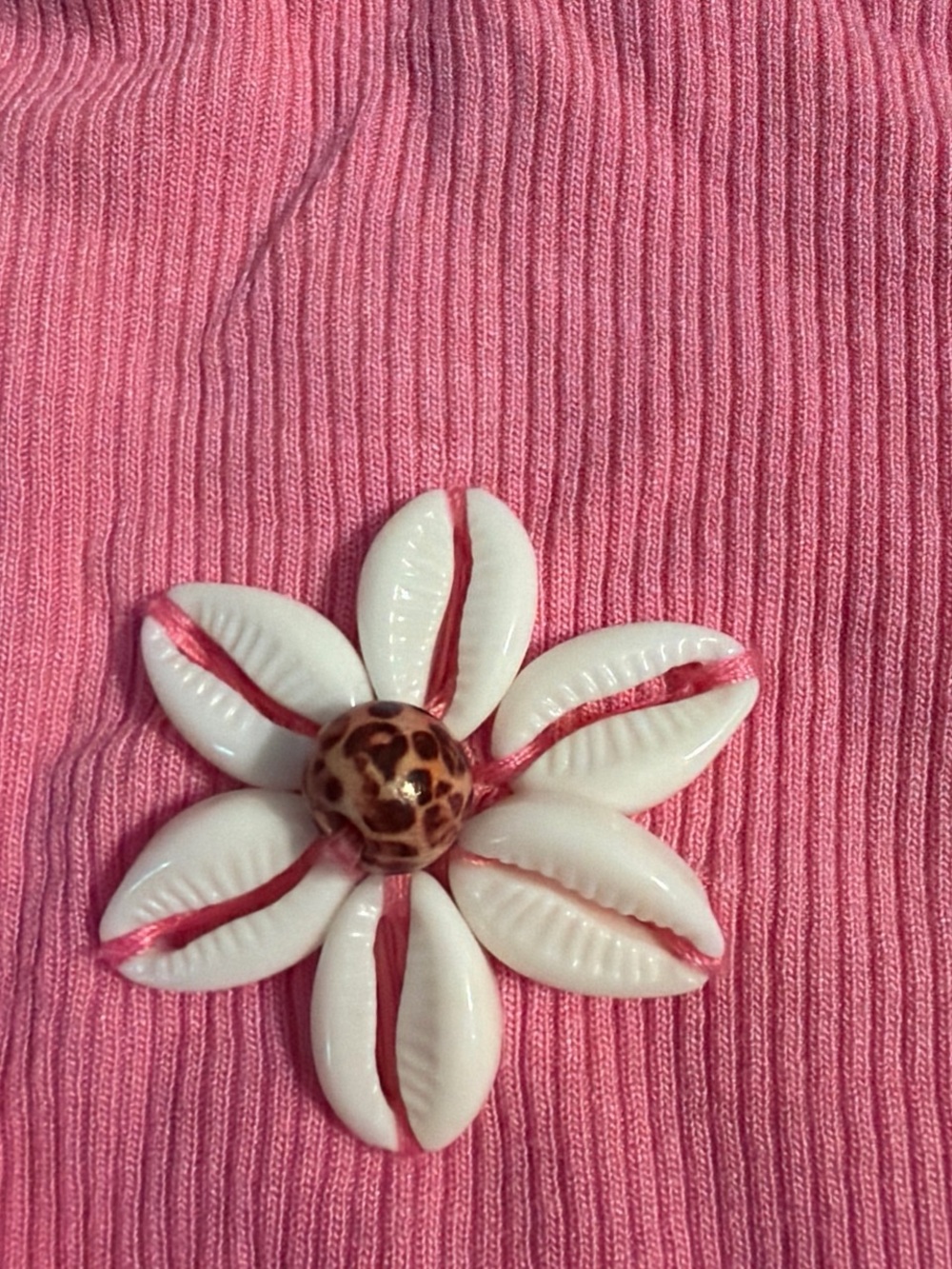 Pink Ribbed Tank Top with Daisy Shell Accent - Picture 3 of 3